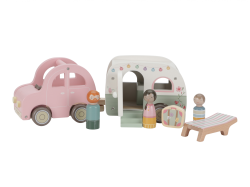 LITTLE DUTCH AUTO S KARAVANOM DREVEN